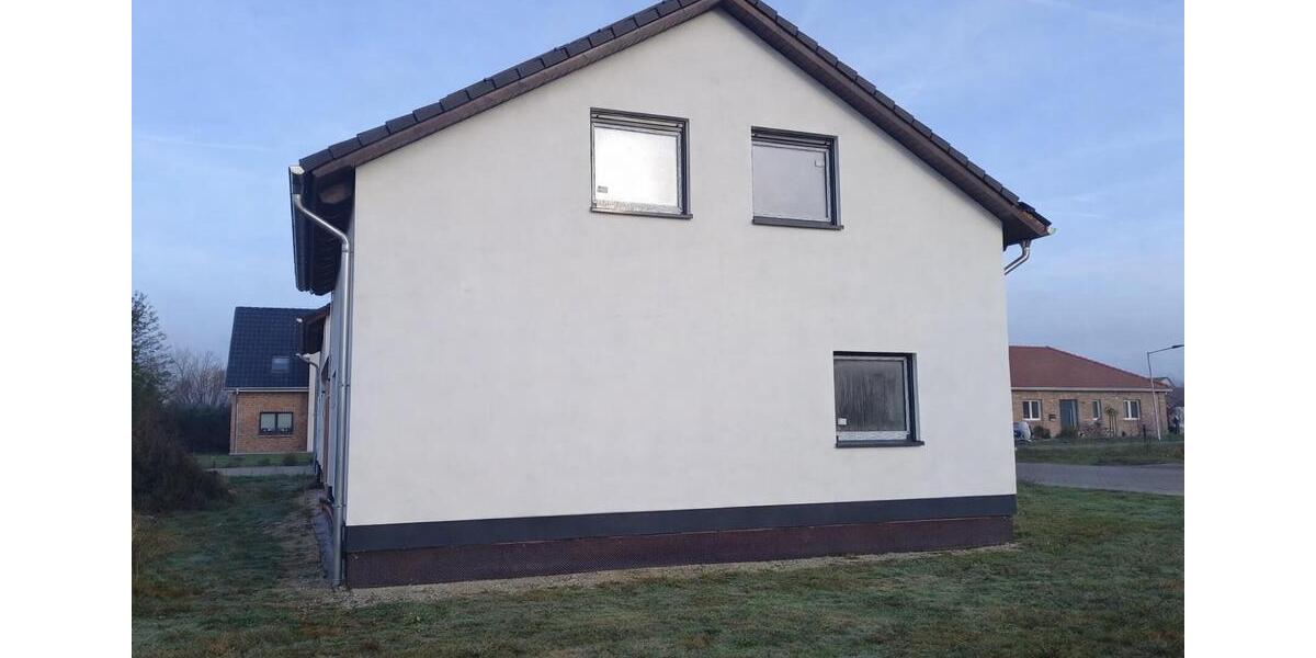 Einfamilienhaus Uetze - 4 Zimmer, 114 m&sup2;, 1.500&euro; | Angebot:26007134