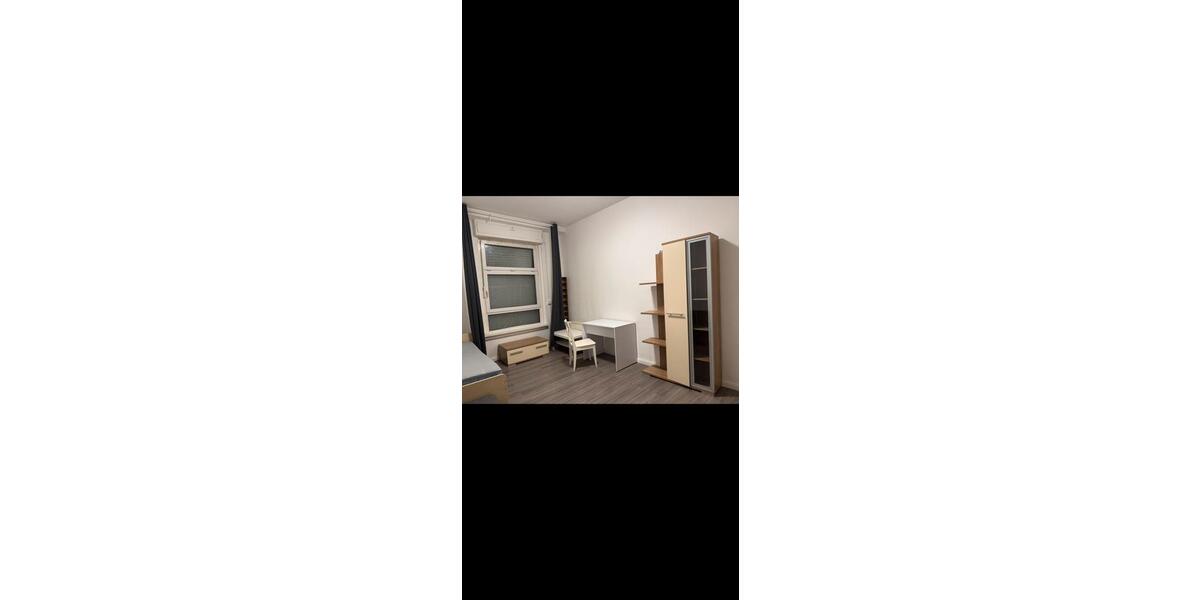 Erdgeschoßwohnung Berlin Mitte - 1 Zimmer, 28 m&sup2;, 630&euro; | Angebot:25393881
