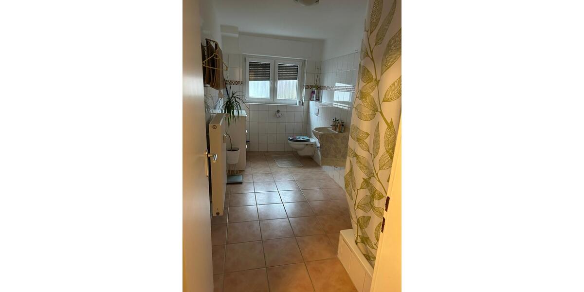 Etagenwohnung Idstein - 3 Zimmer, 93 m&sup2;, 770&euro; | Angebot:25560536