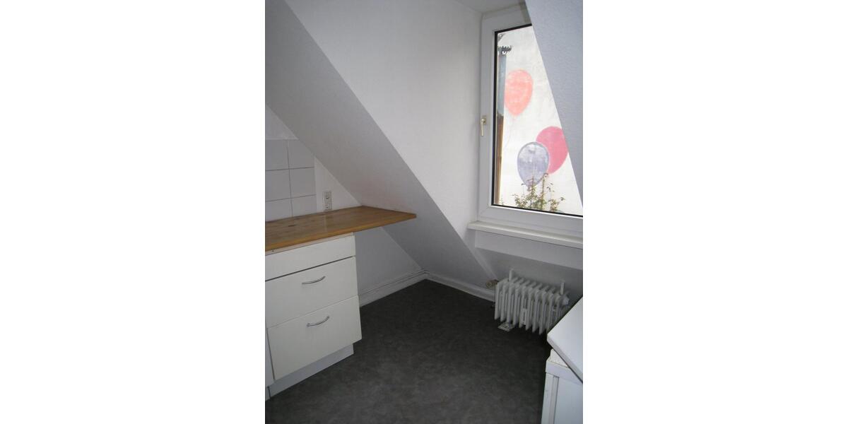 Dachgeschoßwohnung Wiesbaden Bierstadt - 2 Zimmer, 35 m&sup2;, 550&euro; | Angebot:26413112