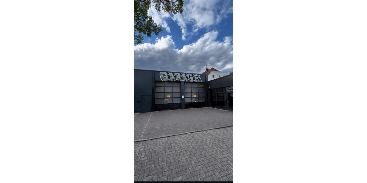 Reifenservice-Werkstattfläche zu vermieten zimmer