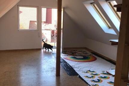 WG Zimmer für Frau mit eigenem Zugang und WC ab 1.1.26 zimmer