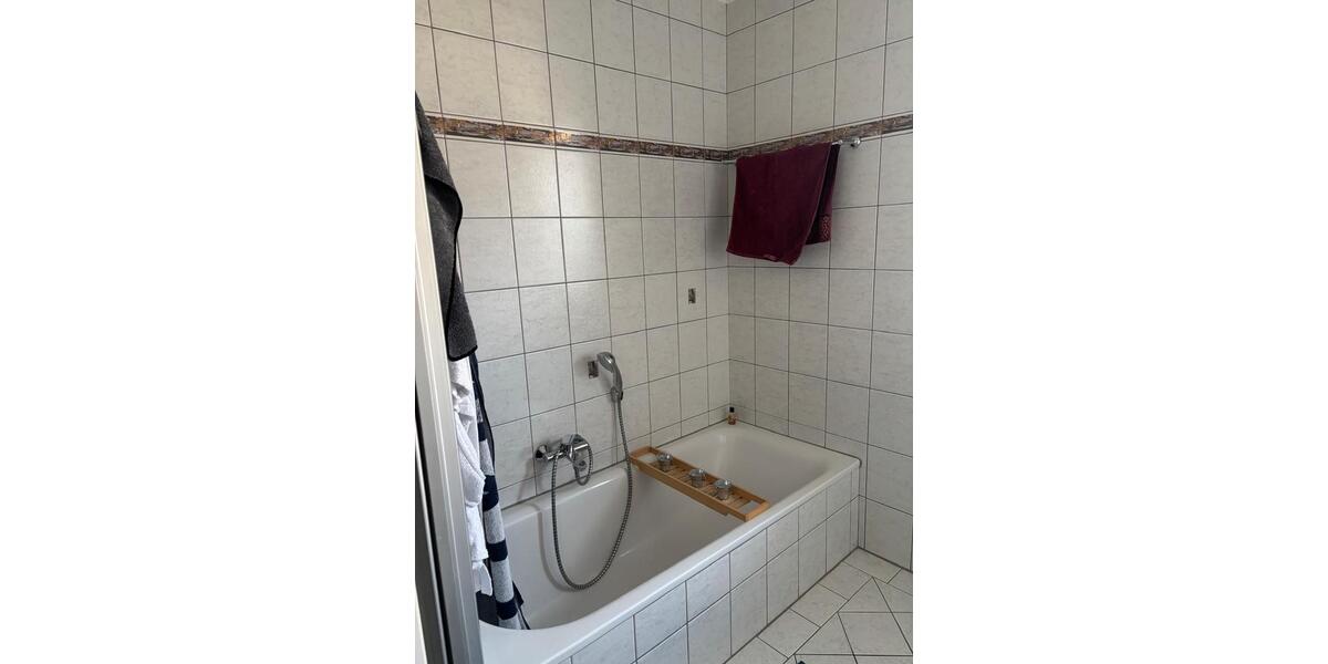 Etagenwohnung Pöttmes - 3 Zimmer, 72 m&sup2;, 750&euro; | Angebot:26639959