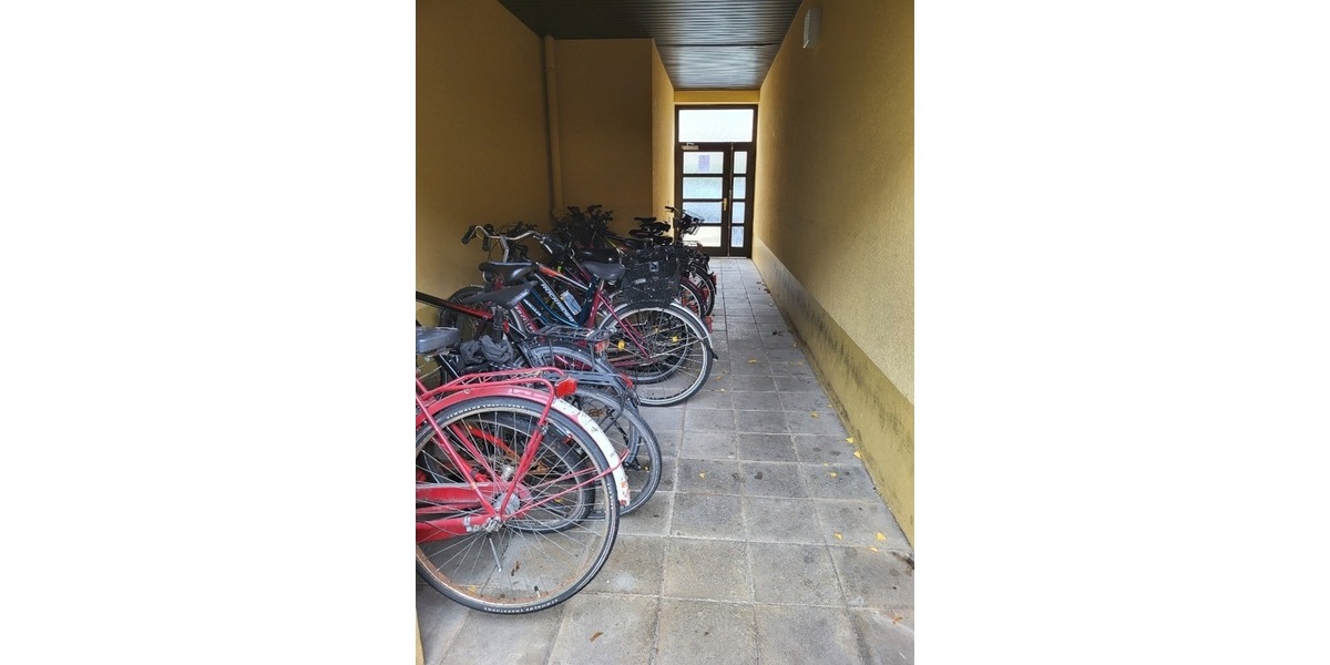 Studentenappartement in ruhiger Stadtlage - Dachgeschoßwohnung Erlangen Am Anger | Angebot:27290788