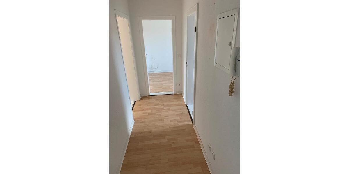 Etagenwohnung Plattenburg - 3 Zimmer, 57 m&sup2;, 320&euro; | Angebot:26070885