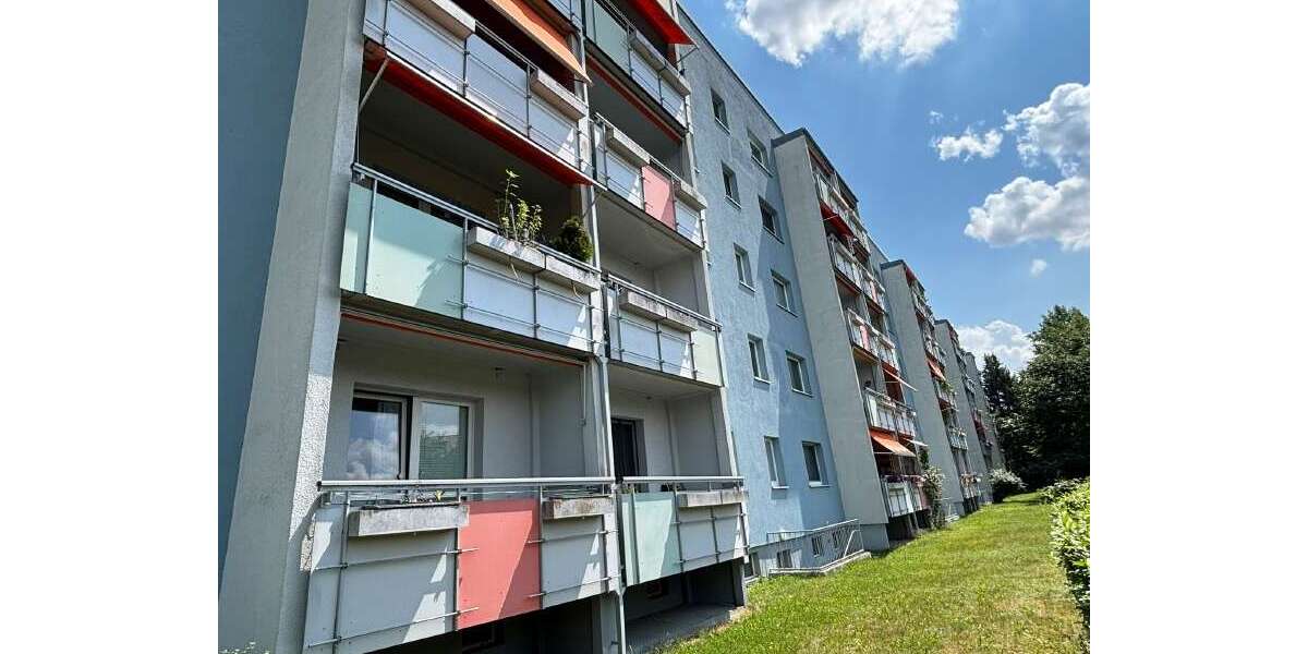 Etagenwohnung Dresden Strehlen - 4 Zimmer, 92 m&sup2;, 1.150&euro; | Angebot:26980675