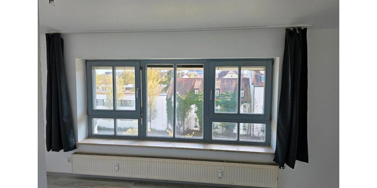 Dachgeschoßwohnung Regensburg Konradsiedlung - 1 Zimmer, 21 m&sup2;, 500&euro; | Angebot:26113341