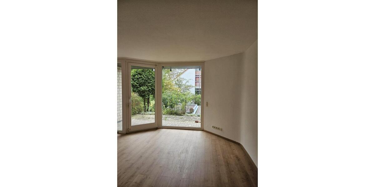 Stilvolle 3 Zi-Wohnung mit Garten & Terrasse – Erstbezug nach hochwertiger Renovierung 3 zimmer