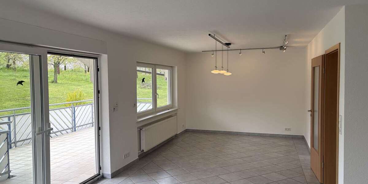Etagenwohnung Durbach-Ebersweier Ebersweier - 4 Zimmer, 133 m&sup2;, 1.150&euro; | Angebot:25772227