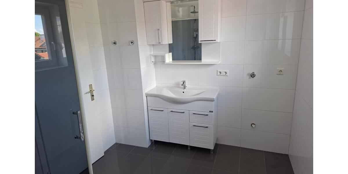 Etagenwohnung Westerheim - 4 Zimmer, 95 m&sup2;, 1.200&euro; | Angebot:26507638