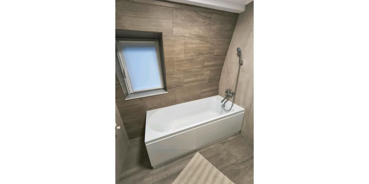 Etagenwohnung Kronach - 6 Zimmer, 150 m&sup2;, 1.000&euro; | Angebot:26567516