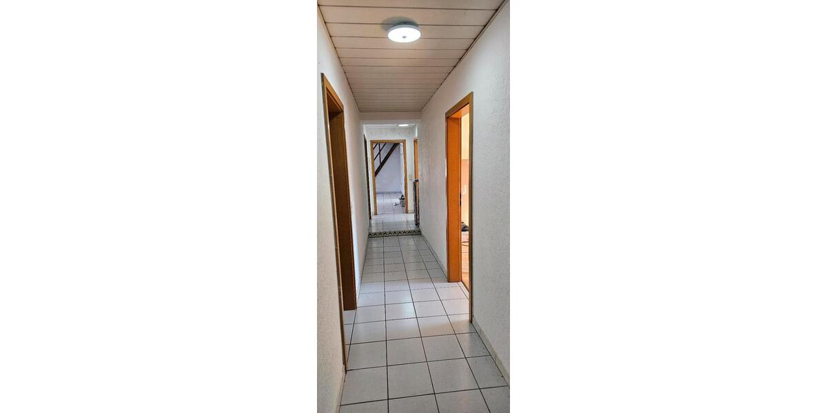 Dachgeschoßwohnung Sankt Wendel - 1 Zimmer, 100 m&sup2;, 700&euro; | Angebot:26461693