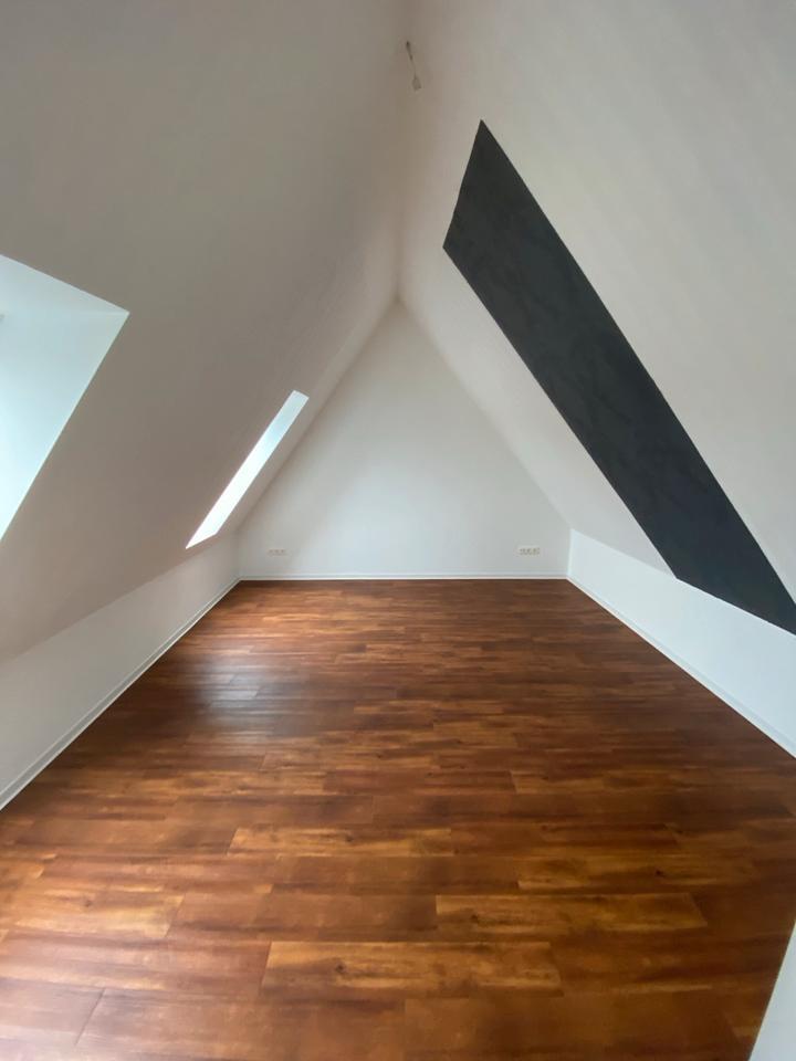 3 Raum Wohnung - 110 qm Dachgeschoßwohnung in Ribnitz-Damgarten
