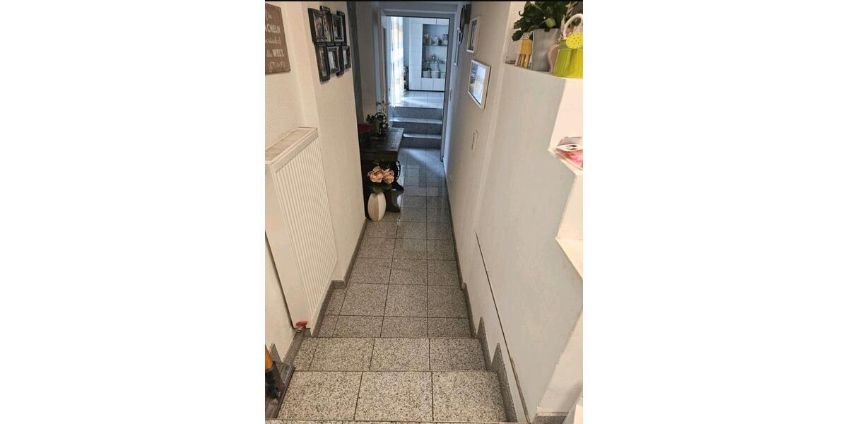 Erdgeschoßwohnung Wuppertal Arrenberg - 3 Zimmer, 82 m&sup2;, 1.283&euro; | Angebot:26041679