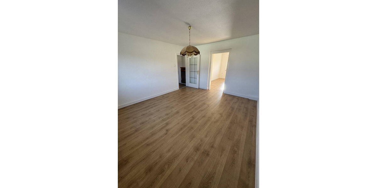 Etagenwohnung Ellrich - 3 Zimmer, 64 m&sup2;, 400&euro; | Angebot:26794376