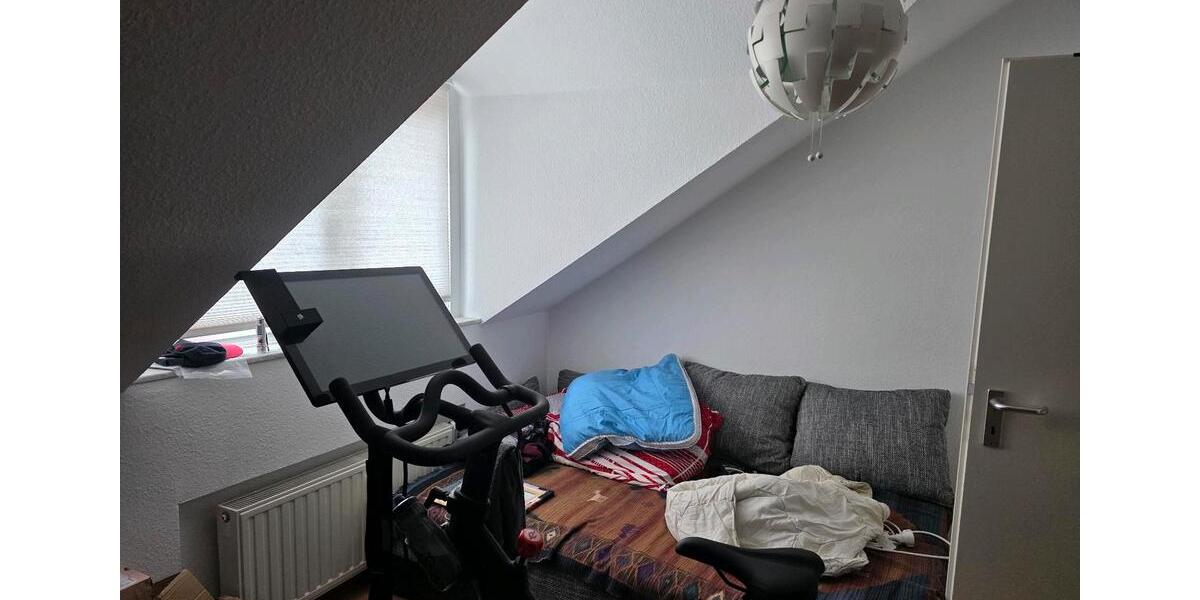 Dachgeschoßwohnung Düren Distelrath - 3 Zimmer, 77 m&sup2;, 899&euro; | Angebot:26250347