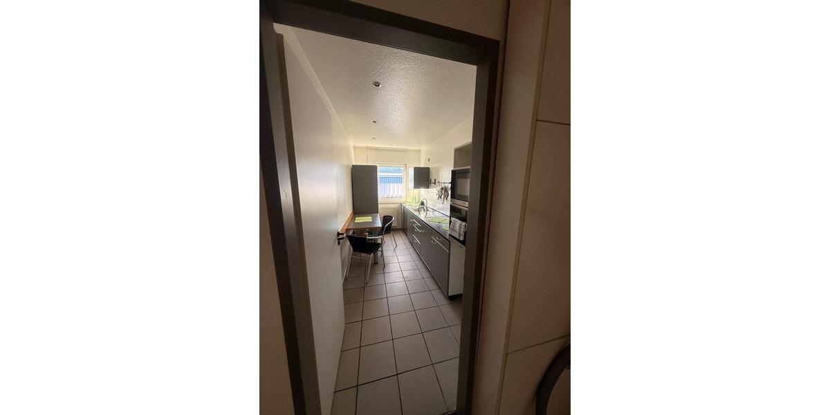 Wohnen auf Zeit Leverkusen Bürrig - 3 Zimmer, 90 m&sup2;, 19&euro; | Angebot:24842392