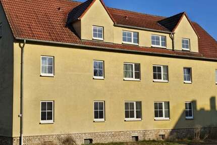 Wohnung zum Mieten in Braunsbedra 381 € 63.34 m² 3 zimmer
