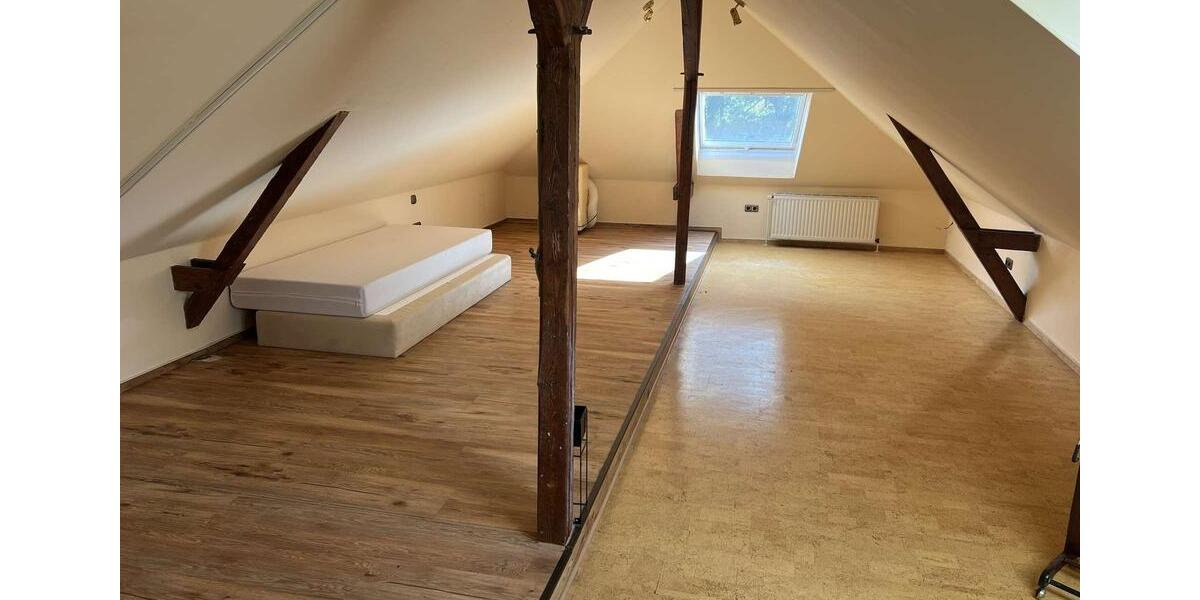 Einfamilienhaus Bad Pyrmont - 6 Zimmer, 240 m&sup2;, 1.500&euro; | Angebot:26193677