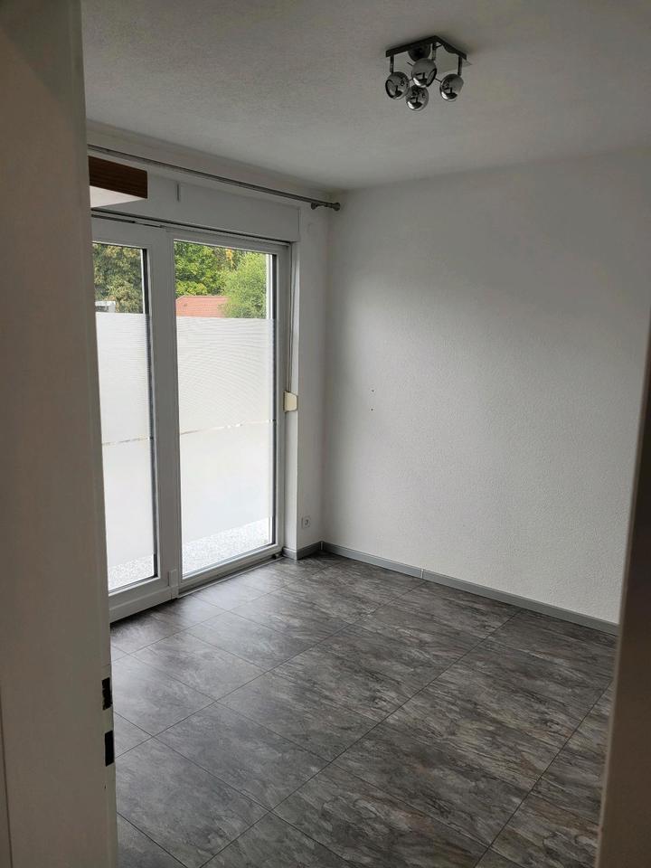 3 Zimmer Wohnung mit 2 Balkone in Sindelfingen 1200 € Kaltmiete