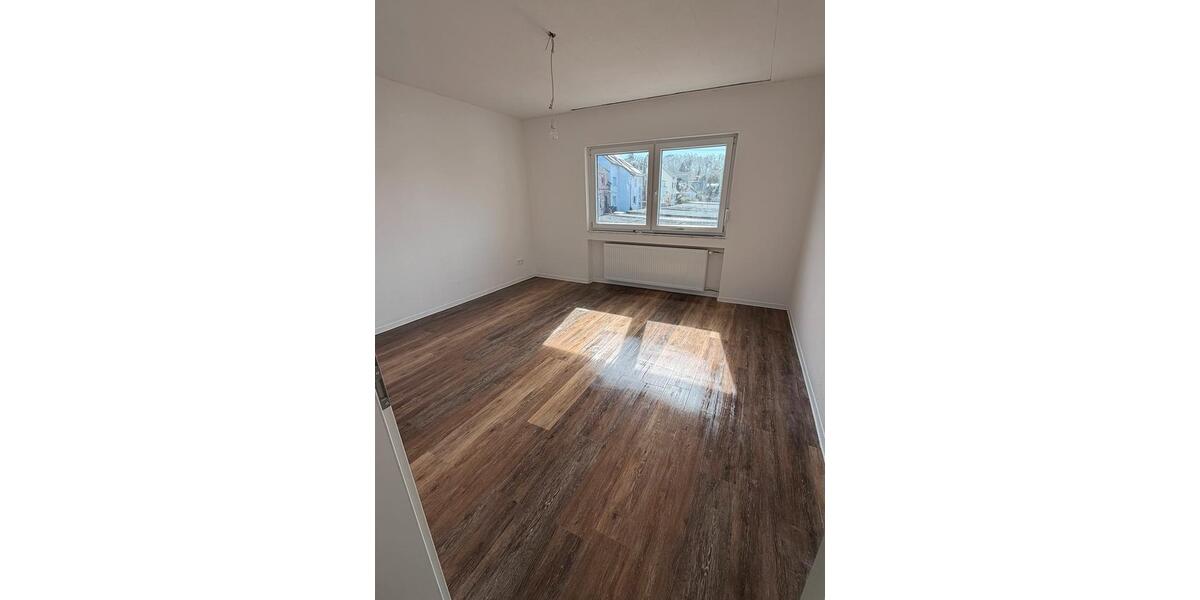 Etagenwohnung Saarbrücken West - 3 Zimmer, 63 m&sup2;, 600&euro; | Angebot:26210910