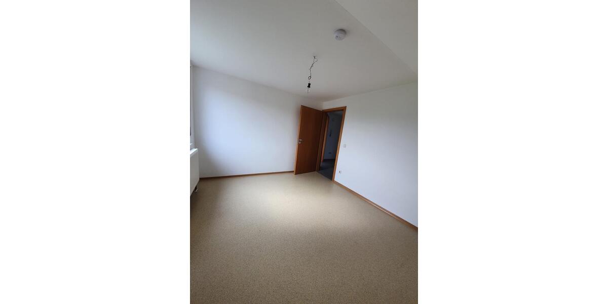 Dachgeschoßwohnung Regensburg Das Dörnberg - 2.5 Zimmer, 67 m&sup2;, 600&euro; | Angebot:26183659