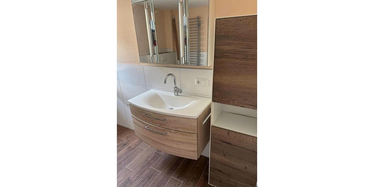 Erdgeschoßwohnung Großheubach - 4 Zimmer, 75 m&sup2;, 750&euro; | Angebot:24803915