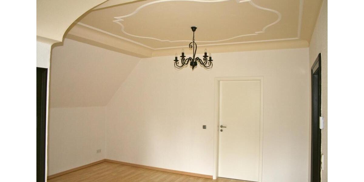 Dachgeschoßwohnung Gornsdorf - 3 Zimmer, 69 m&sup2;, 410&euro; | Angebot:20774563