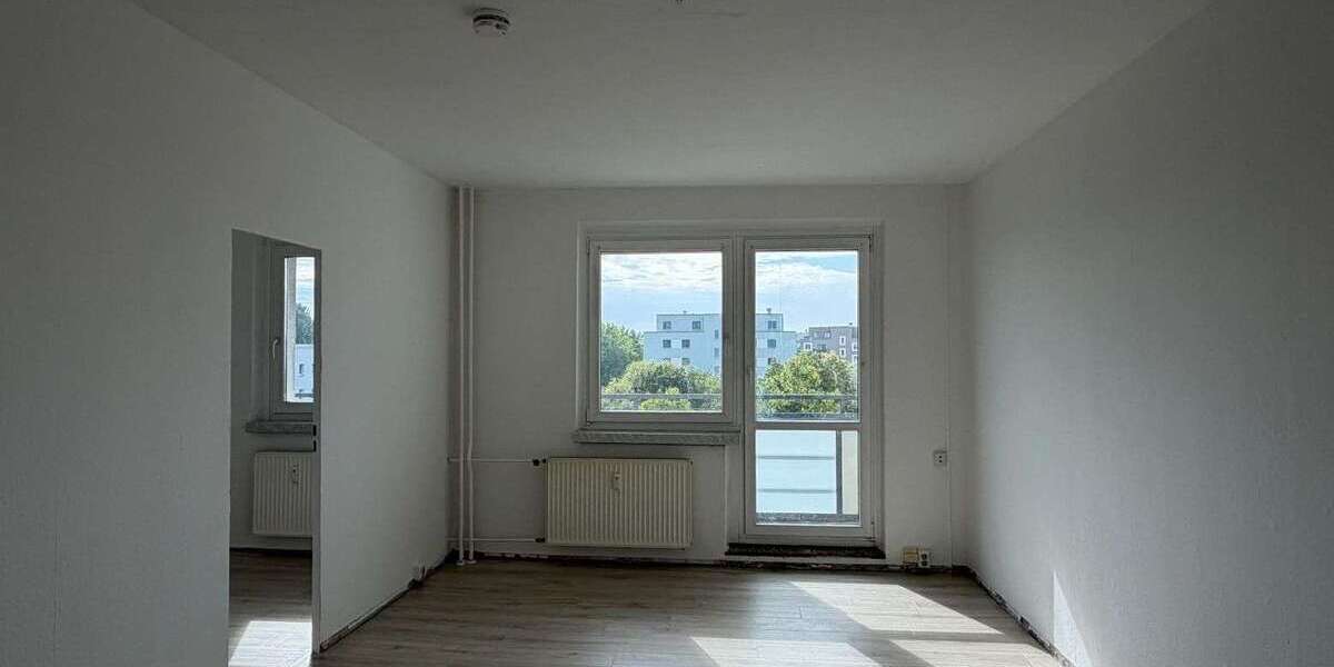 Etagenwohnung Berlin Hellersdorf - 4 Zimmer, 69 m&sup2;, 899&euro; | Angebot:27287247