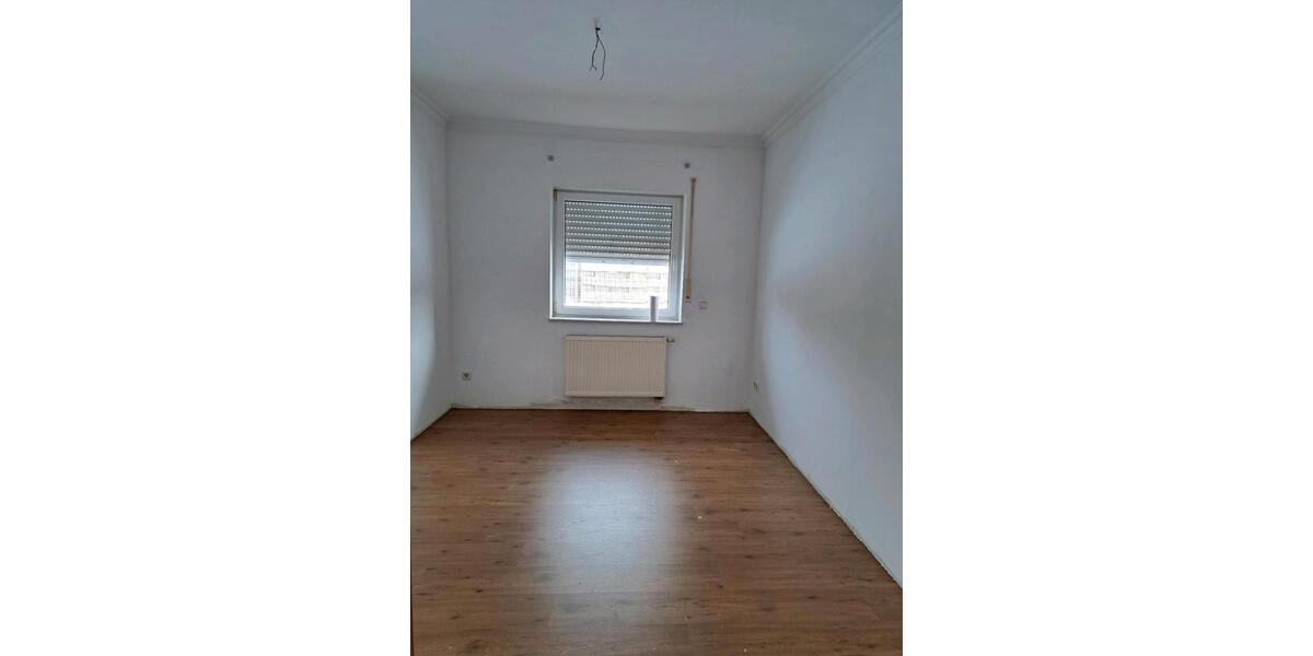 Etagenwohnung Garrel - 4 Zimmer, 120 m&sup2;, 1.100&euro; | Angebot:24830494