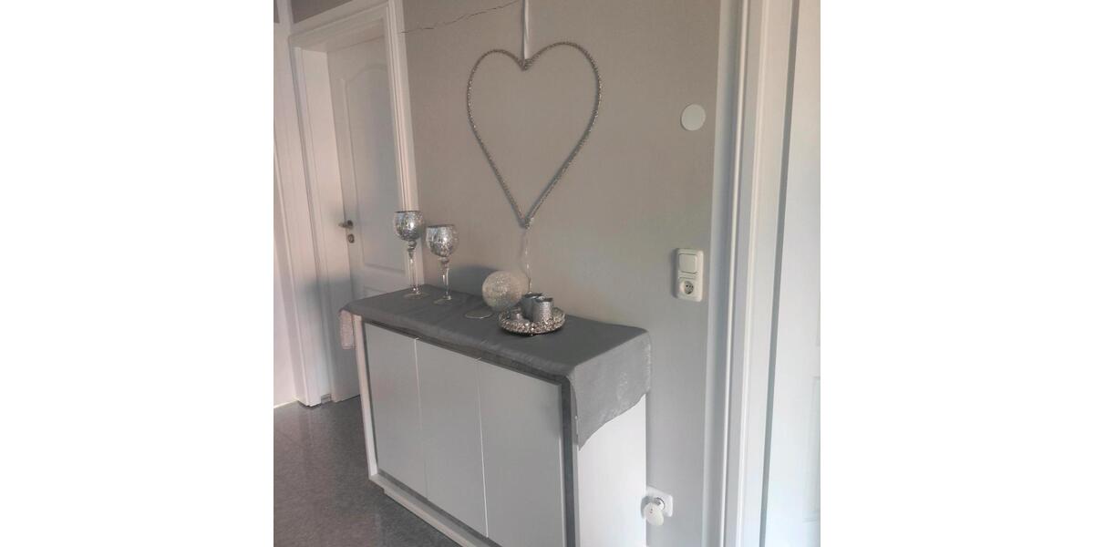 Wohnen auf Zeit Sarstedt - 1 Zimmer, 12 m&sup2;, 390&euro; | Angebot:25311460
