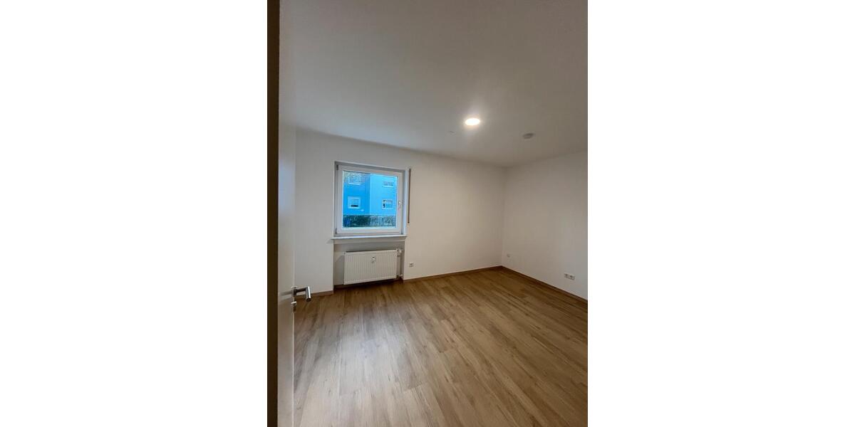 Erdgeschoßwohnung Grafenrheinfeld - 4 Zimmer, 127 m&sup2;, 1.450&euro; | Angebot:26025712