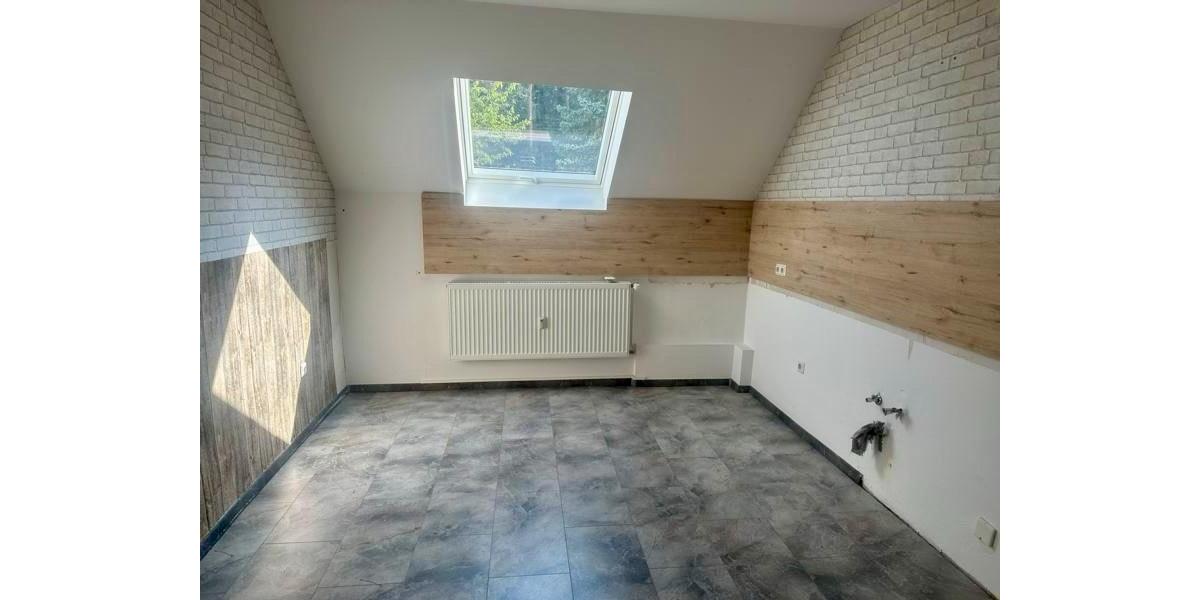 Dachgeschoßwohnung Freigericht - 3.5 Zimmer, 111 m&sup2;, 1.050&euro; | Angebot:24838368