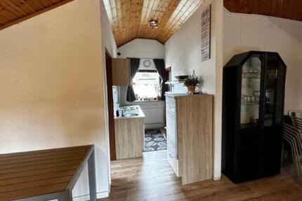 Schöne und ruhige 3 Zimmer DG Wohnung in Neckarburken zimmer