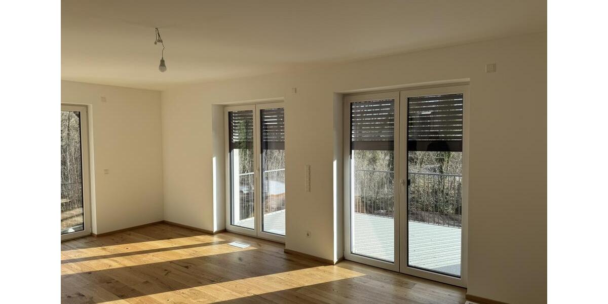 Etagenwohnung Markkleeberg - 3 Zimmer, 120 m&sup2;, 2.400&euro; | Angebot:25307845