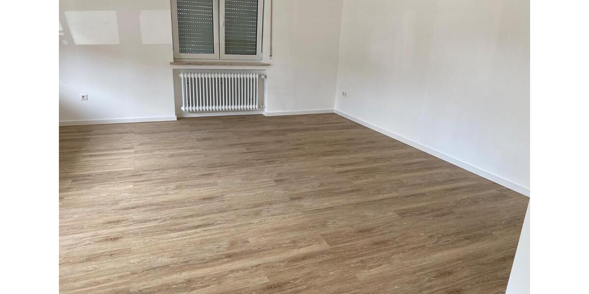 Erdgeschoßwohnung Ichenhausen - 3 Zimmer, 89 m&sup2;, 1.100&euro; | Angebot:24756989