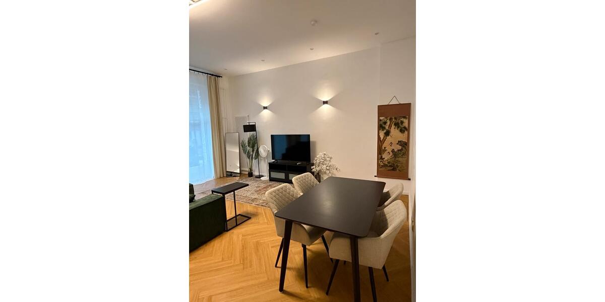 Erdgeschoßwohnung Berlin Mitte - 2 Zimmer, 71 m&sup2;, 2.300&euro; | Angebot:24878384