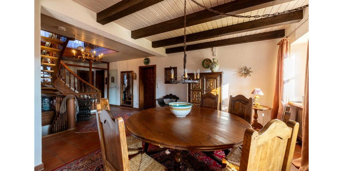 Einfamilienhaus Tiefenbach - 5 Zimmer, 204 m&sup2;, 3.000&euro; | Angebot:23820547