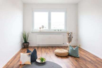 Wohnung Chemnitz Markersdorf - 4 Zimmer, 103 m&sup2;, 550&euro; | Angebot:27054139