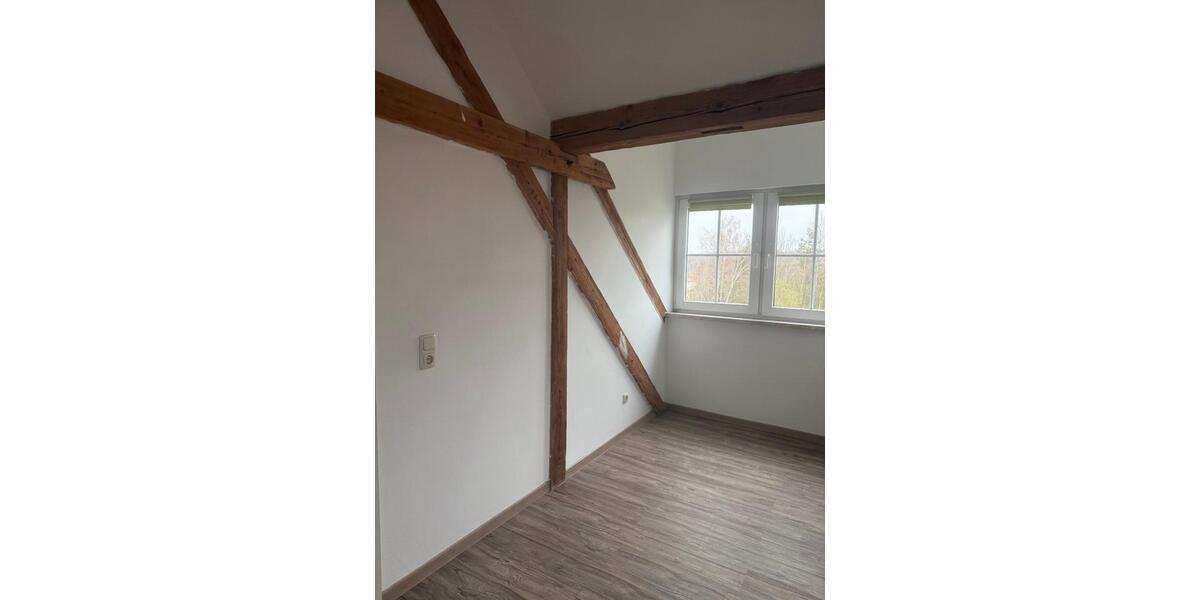 Dachgeschoßwohnung Waldsassen - 3.5 Zimmer, 90 m&sup2;, 490&euro; | Angebot:26091482