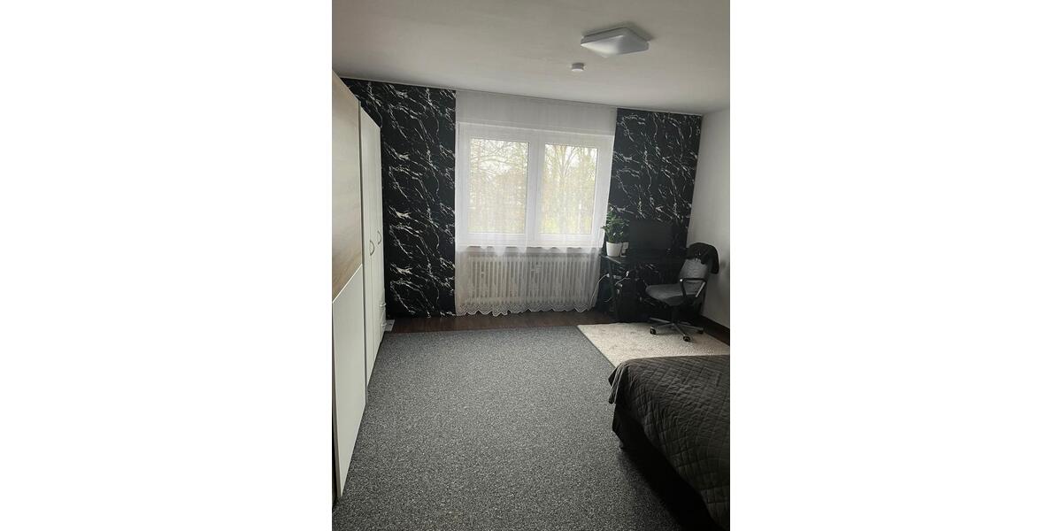 Etagenwohnung Borgholzhausen - 4 Zimmer, 90 m&sup2;, 1.000&euro; | Angebot:24685225