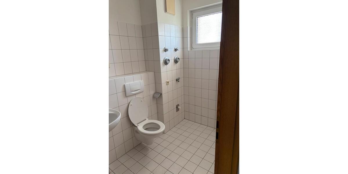 Wohnen auf Zeit Karlsruhe Wettersbach - 2 Zimmer, 13 m&sup2;, 350&euro; | Angebot:26527610
