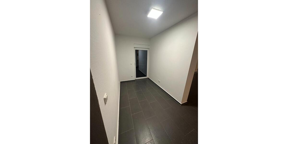 Doppelhaushälfte Püttlingen - 4 Zimmer, 230 m&sup2;, 1.830&euro; | Angebot:26299543