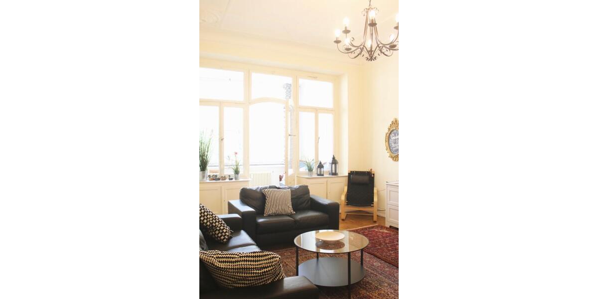 Große möblierte Wohnung mit Gemeinschaftsgarten in der Südstadt 3 zimmer