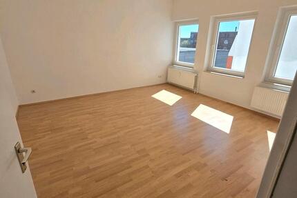 Wohnung Hildesheim - 2 Zimmer, 73 m&sup2;, 890&euro; | Angebot:26419005
