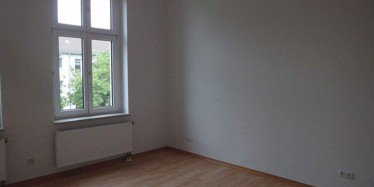 Etagenwohnung Dessau-Roßlau Innenstadt - 4 Zimmer, 121 m&sup2;, 800&euro; | Angebot:25926545