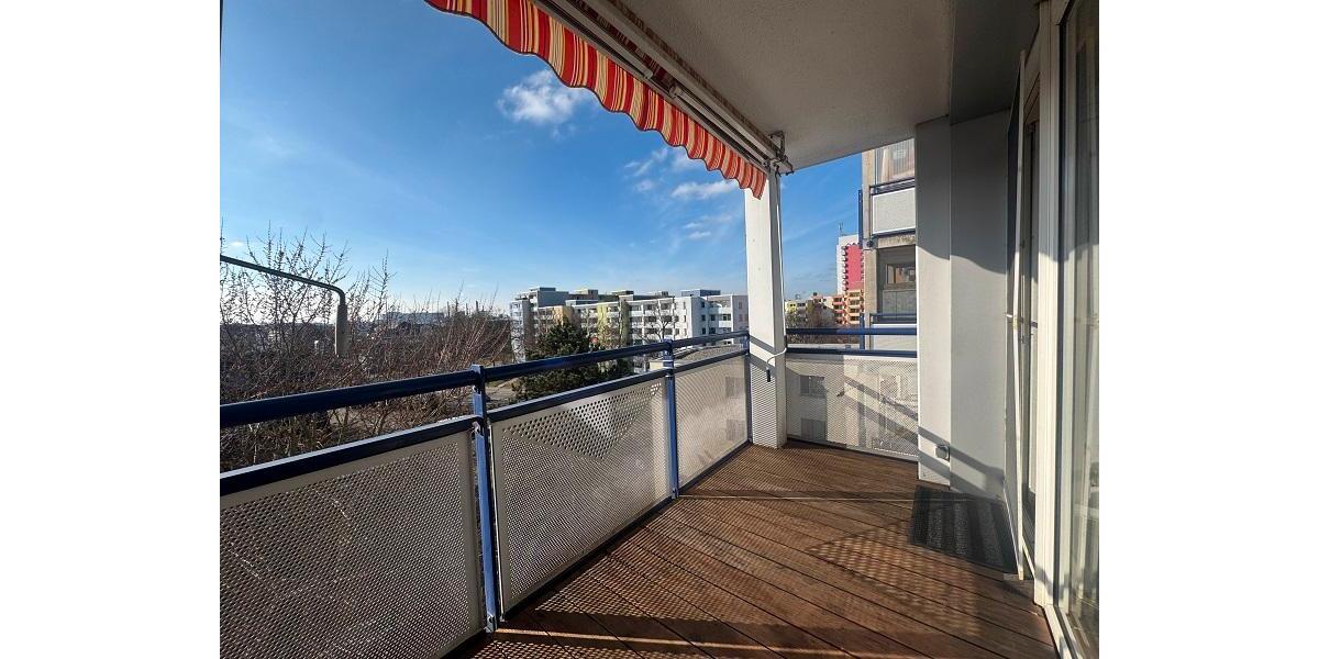 Etagenwohnung Düsseldorf Stadtbezirk 9 - 2 Zimmer, 71 m&sup2;, 826&euro; | Angebot:25099684