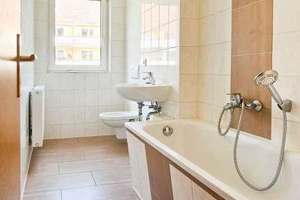 Wohnung zum Mieten in Zwickau 371,70 € 59 m² 3 zimmer