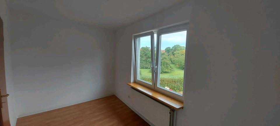 Etagenwohnung Hessisch Oldendorf - 3 Zimmer, 89 m&sup2;, 690&euro; | Angebot:25963575