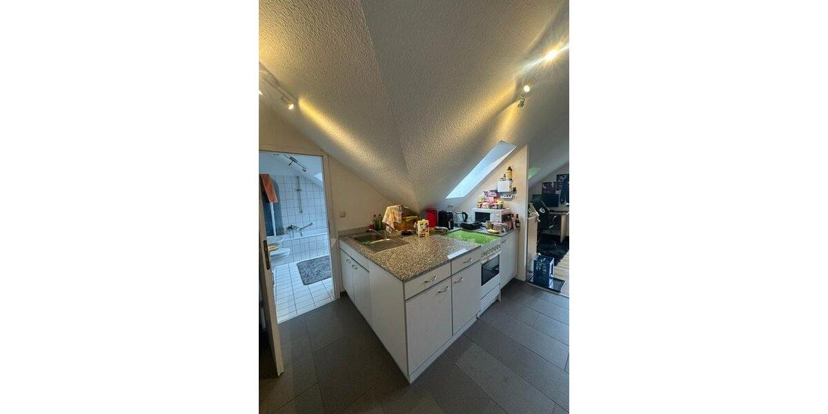 Dachgeschoßwohnung Plauen - 2 Zimmer, 39 m&sup2;, 278&euro; | Angebot:26645159